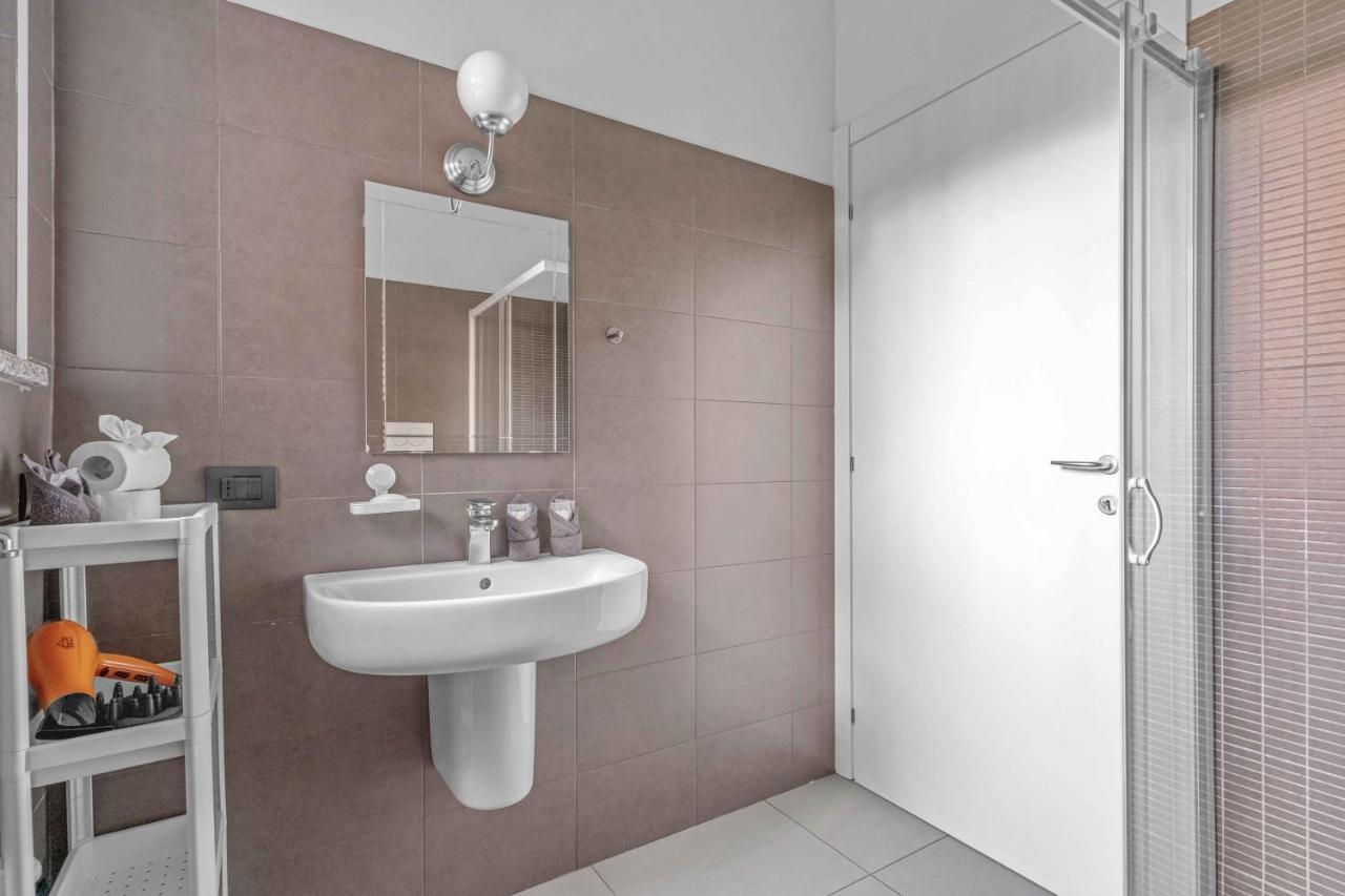 Cos54 - Exclusive Apartment With Garden In Milan Extérieur photo